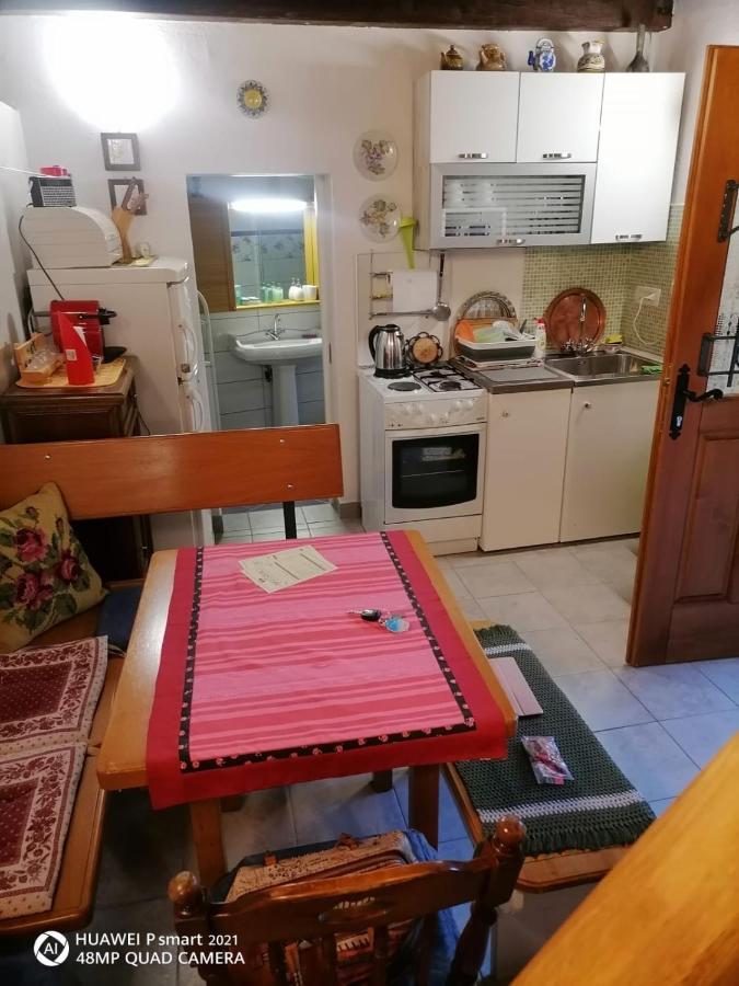 Kalista Villa Jurdani Kültér fotó